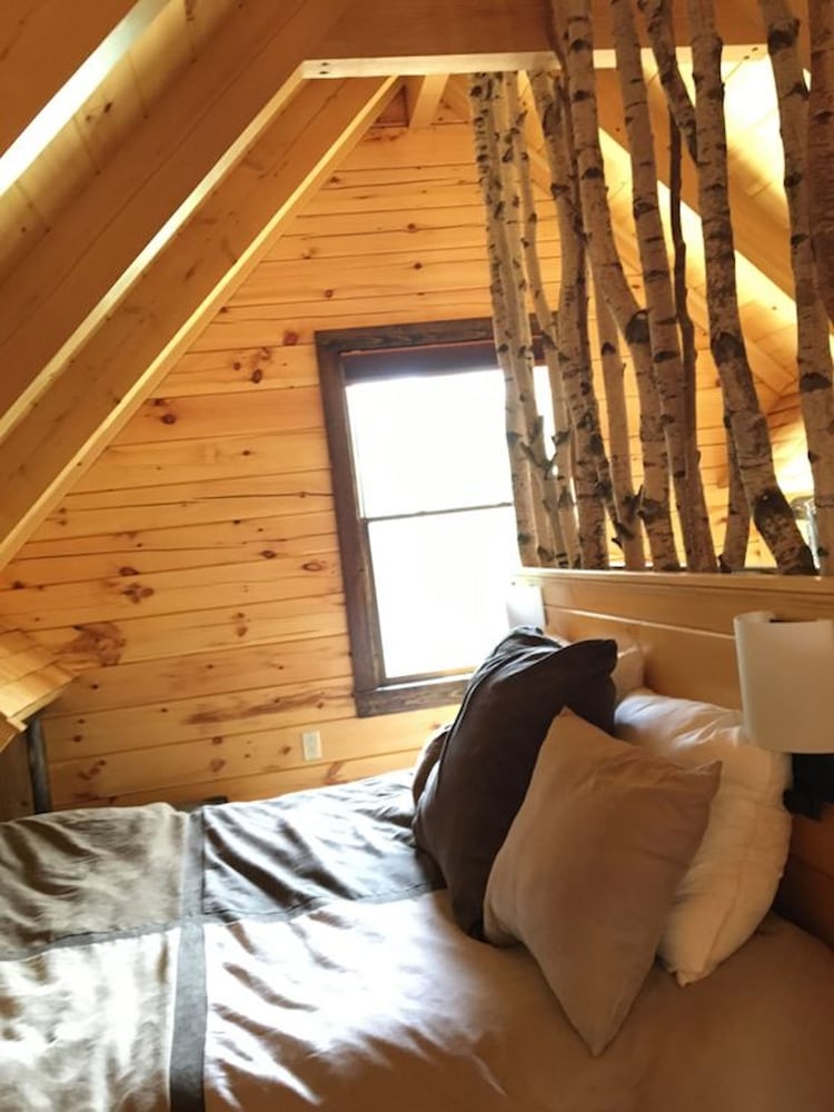 Moose Lodge and Cabins by Bretton Woods Vacations