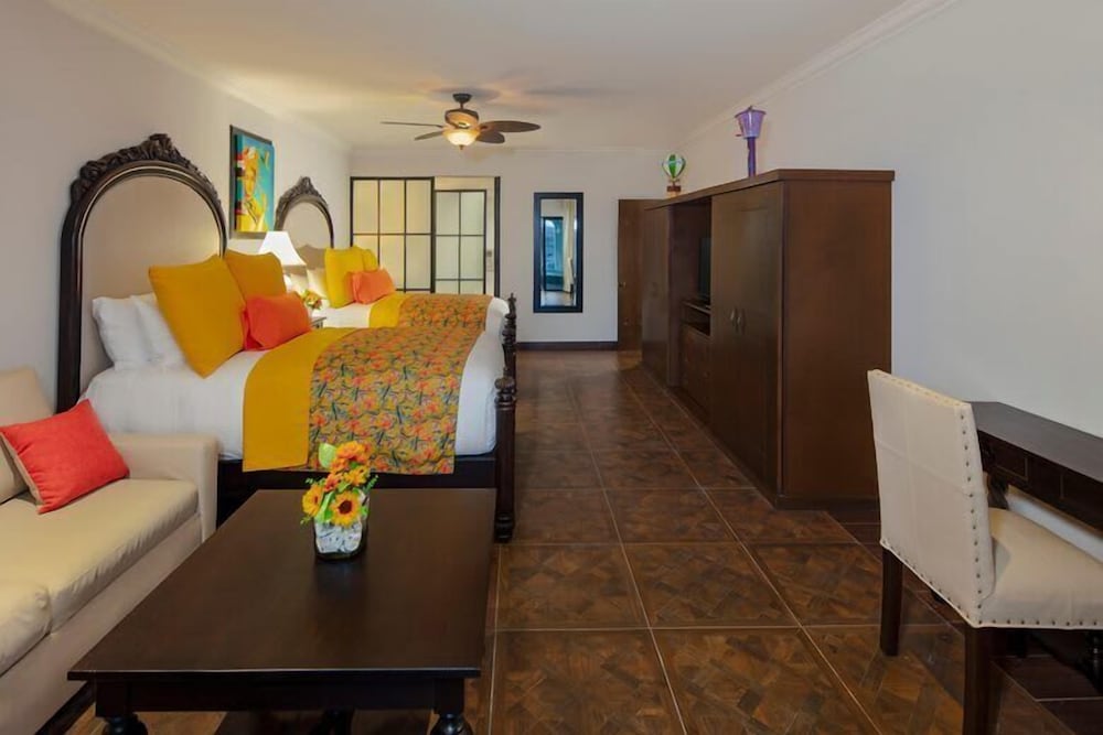 2BD Hacienda Encantada Vista Suite