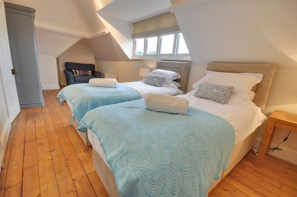 Studland Retreat view 3