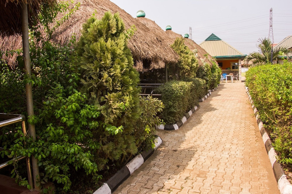 Exclusive Relaxation Place & Bar