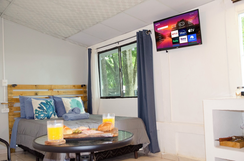 Apto Piscina WIFI Playa Sunzal El Salv