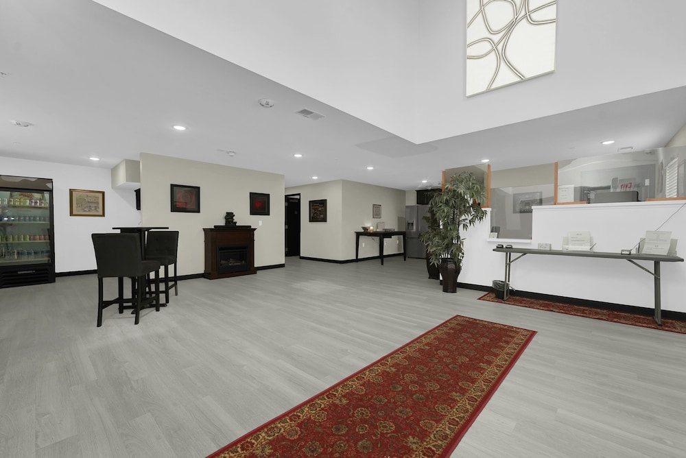 Holmes Suites Inn Columbus Pataskala - I-70 East - Property Image 17