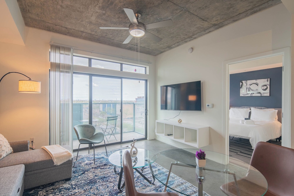 ROVE LIVING/KL - Roosevelt Point