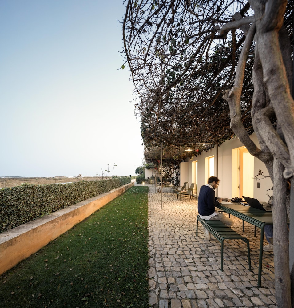 Flattered to be In Algarve