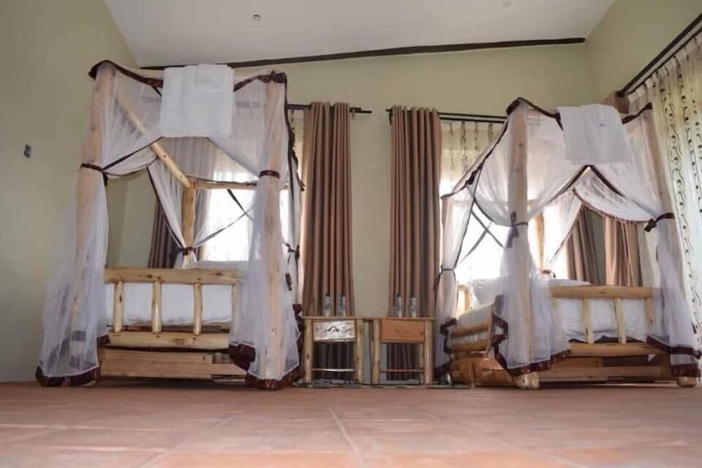 Summit Safari Lodge view 5