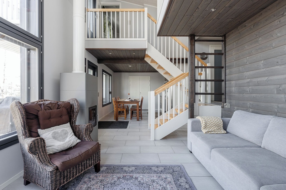 Spacious 2BR Cabin at Riihivuori Peak