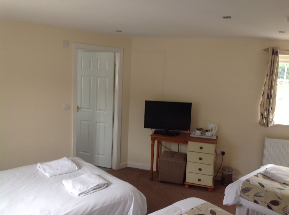 Glan Yr Afon Inn