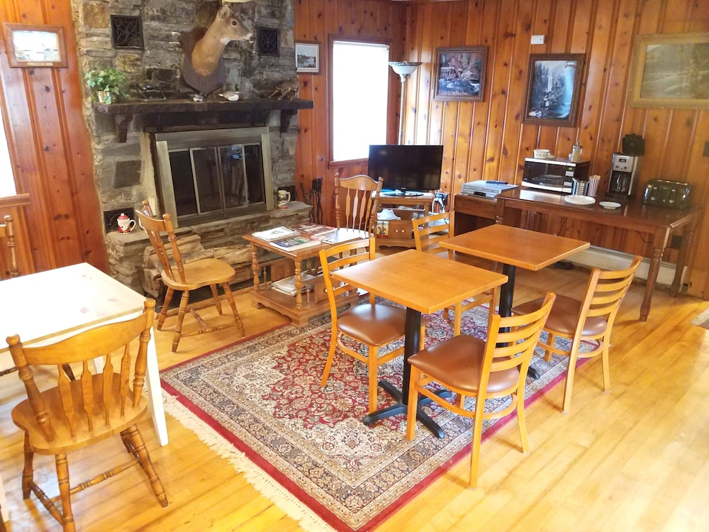 Black Bear Lodge