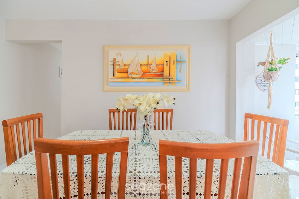 3 Bedroom apt 300m fr the Central Beach BC Idn0402