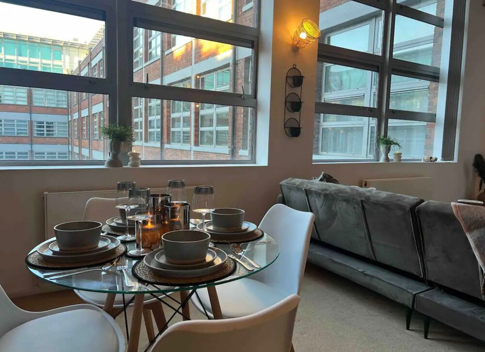Host Stay Great Hampton Apartment