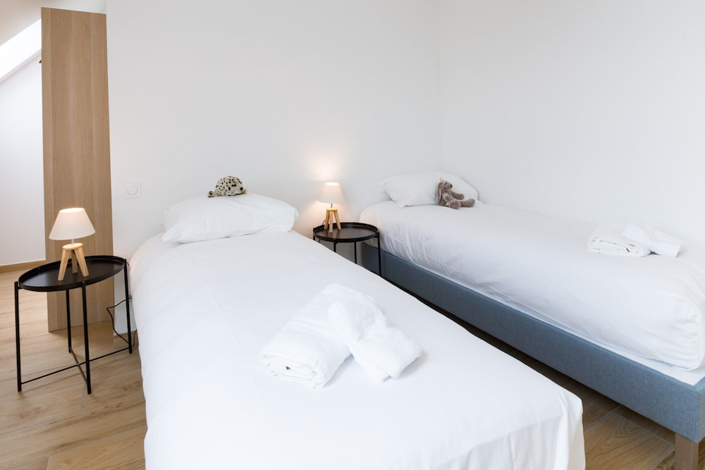 Apartment in Porspoder Near Plage du Bourg