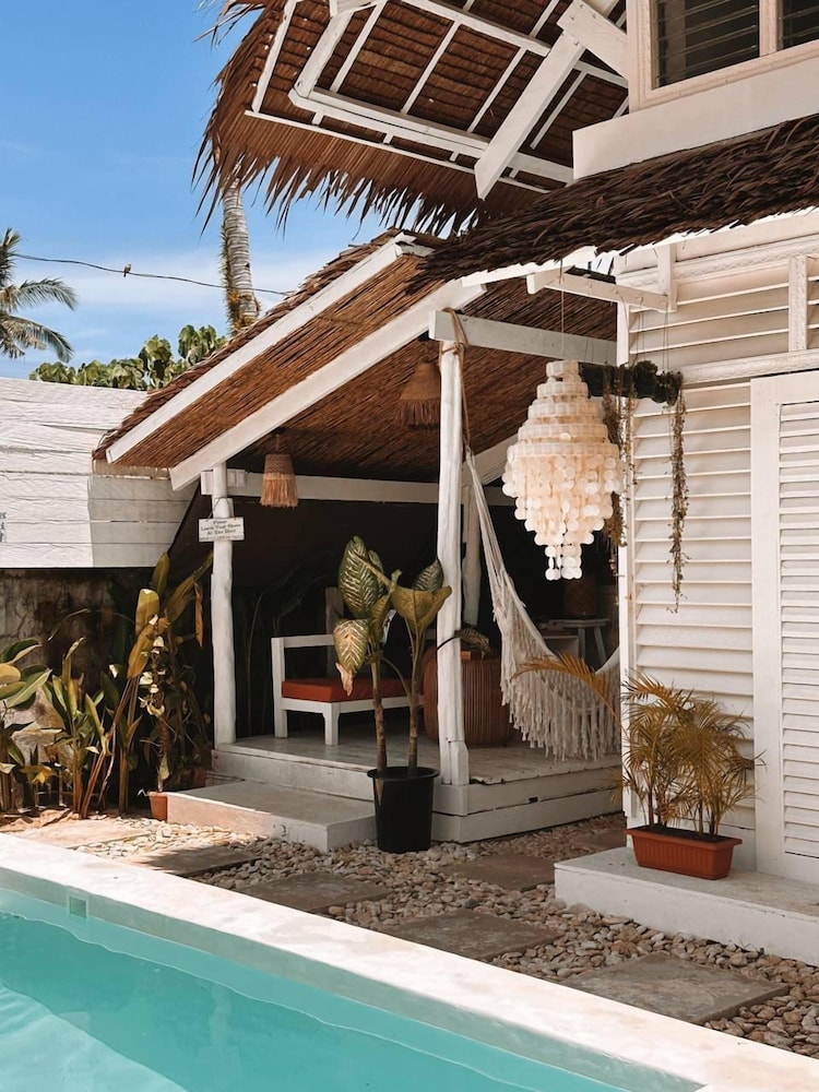VillaLunaSiargao