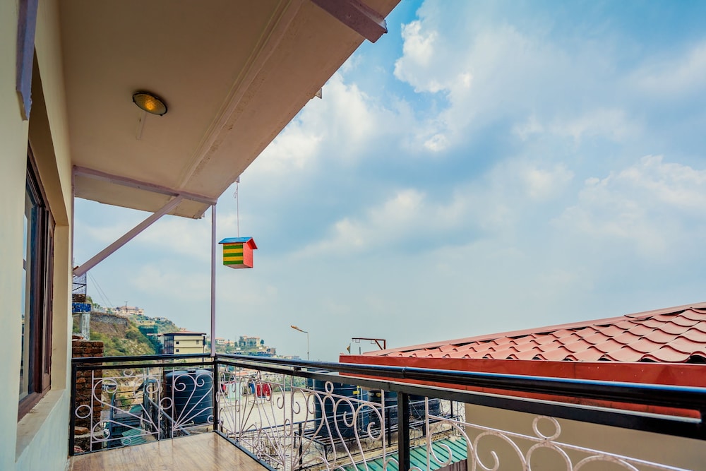 OYO Home 14288 Luxury 3BHK