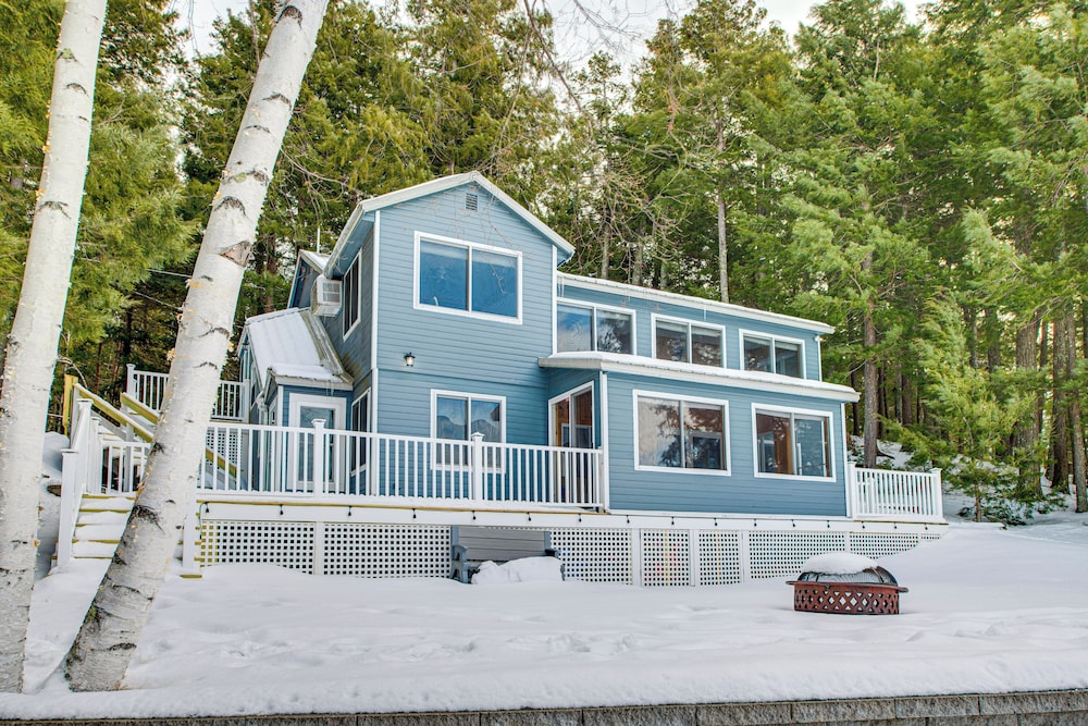 Lakefront Home w/ Seasonal Dock in Limerick!
