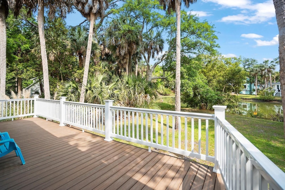 Inviting 3-bed, 3-bath Home Offers Perfect Blend of Comfort and Coastal Charm