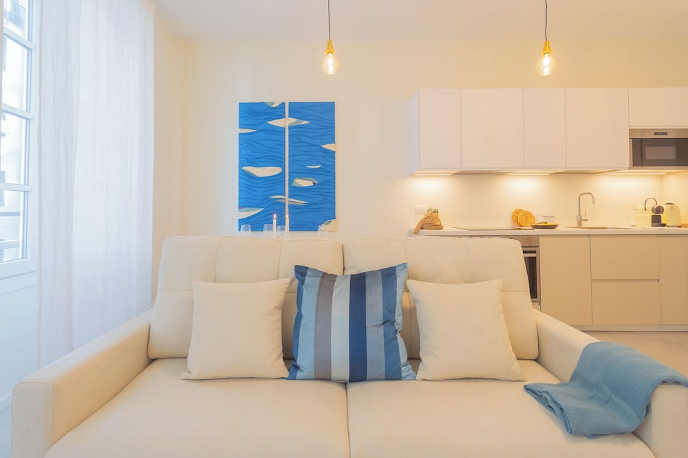 Enchanted Como Lake - City Apartment 2 by Rent all Como