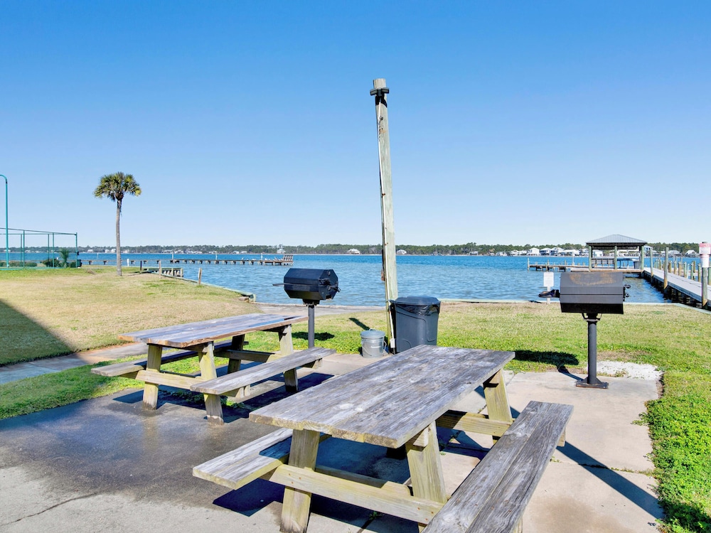 Gulf Shores Surf & Racquet Club #214A by Southern Vacation Rentals