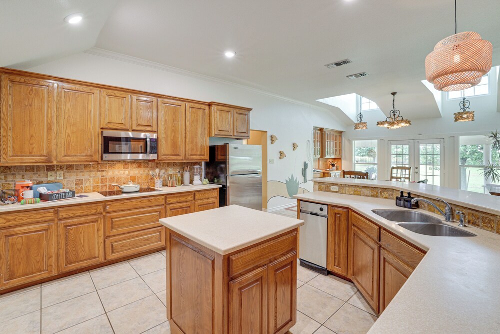 5 Acres! Countryside Getaway Outside Fort Worth