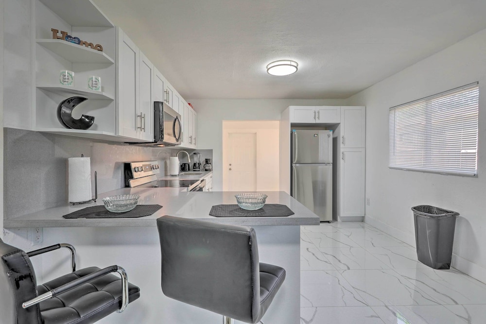 Pet-friendly Miami House ~ 8 Mi to Beaches!