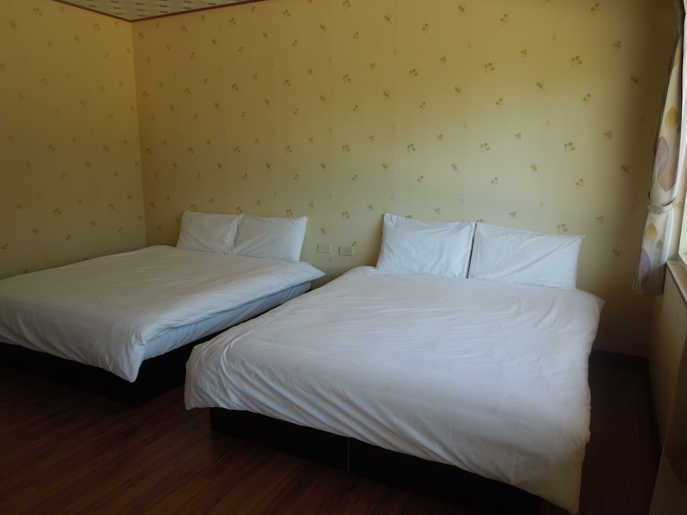 Dulan Red House view 3
