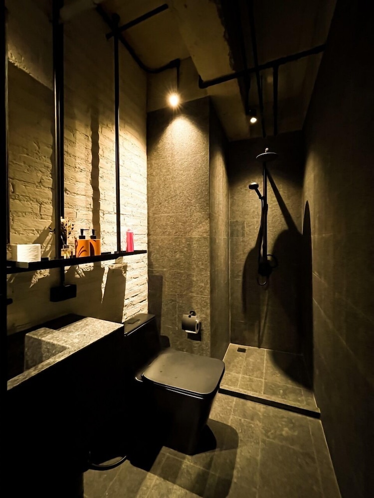 Cataleya Estate Boutique Hotel
