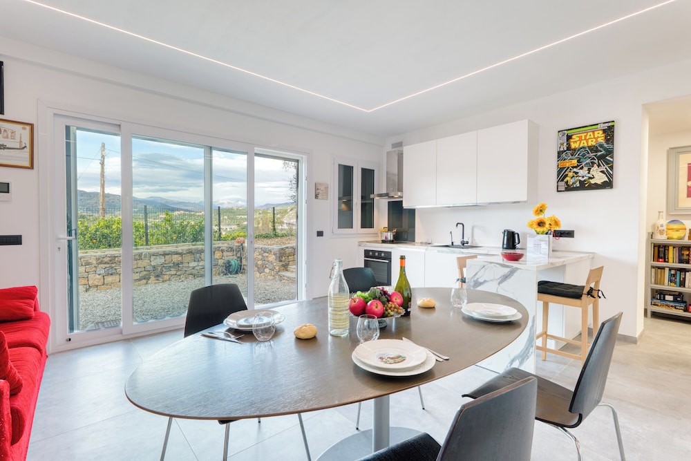 Gemma Marina Near Villa Grock Museum photo 4