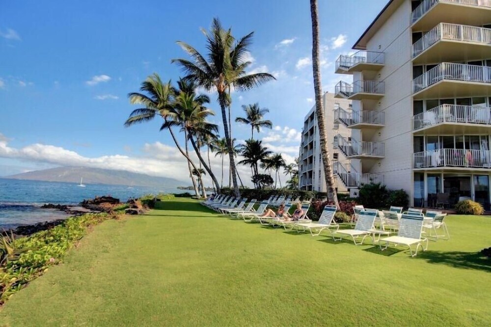 Kamaole Nalu, #601 2 Bedroom Condo by RedAwning