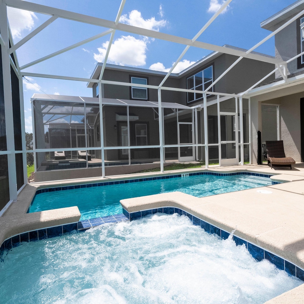 1153 KS -luxury Oasis 5BR 5BA Home Private Pool