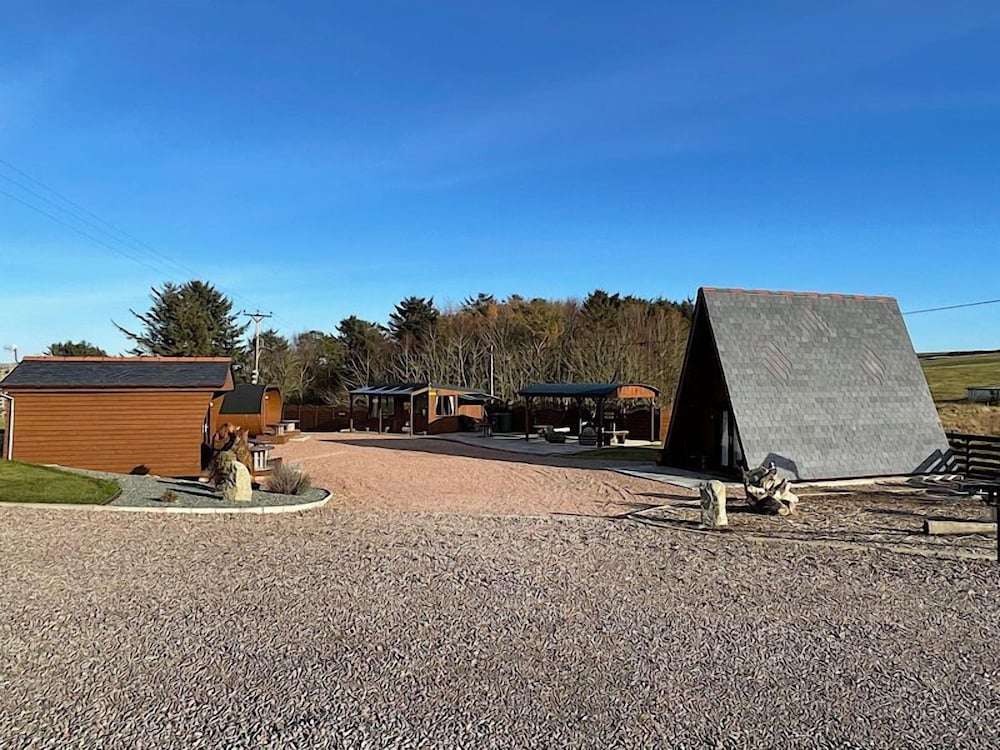 Hotel Acdc Glamping, Campervan , Caravan And Tent Resort