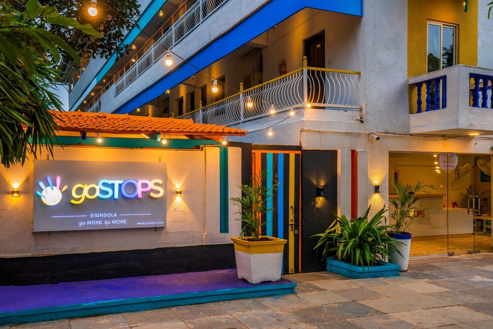goSTOPS PLUS Goa, Vagator view 5