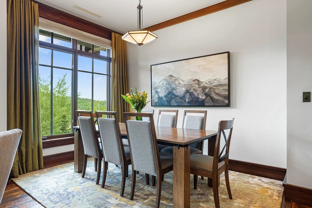 Arrowleaf Lodge at Deer Valley Resort - Three Bedroom Residence #203 3 Condo