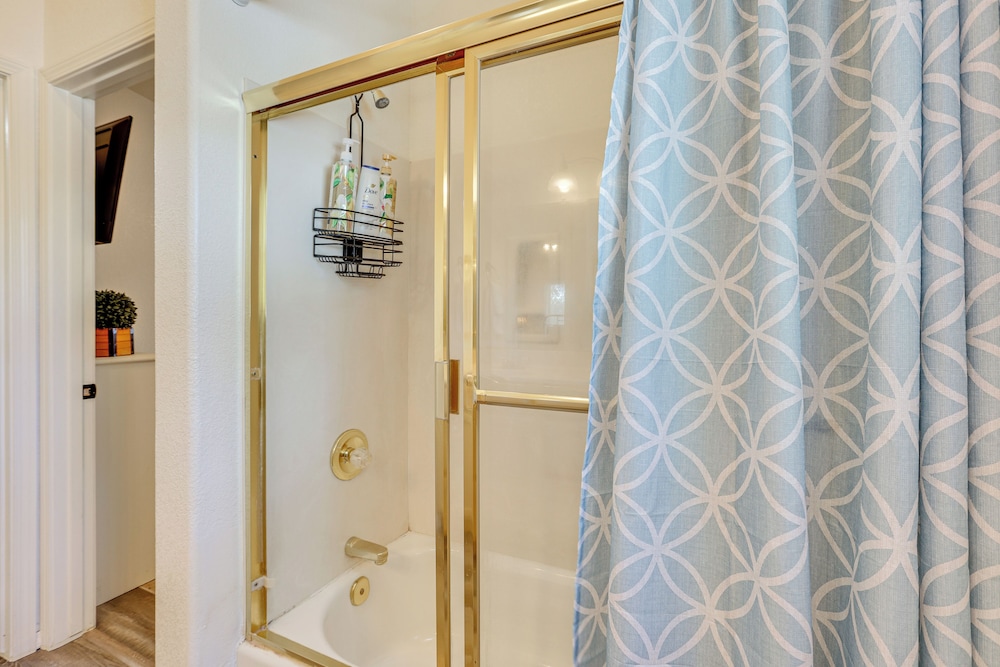 Payson Vacations - Payson Family Getaway w/ Deck, 2 Mi to Downtown - Property Image 2