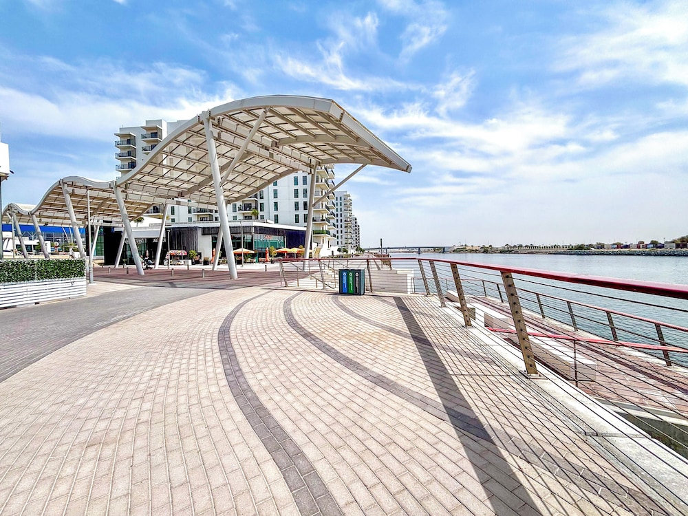 Waters Edge Yas Island by Ferrari World