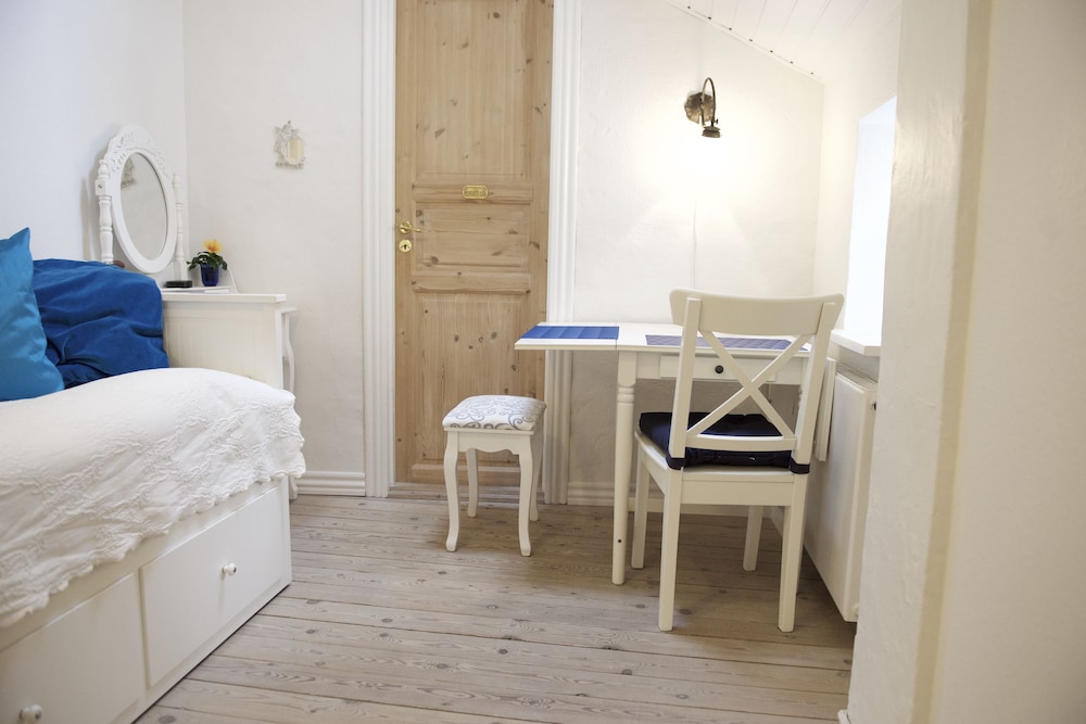 Odense Vacations - Lotus BB  Spa - Indre Ro Yoga - Property Image 6