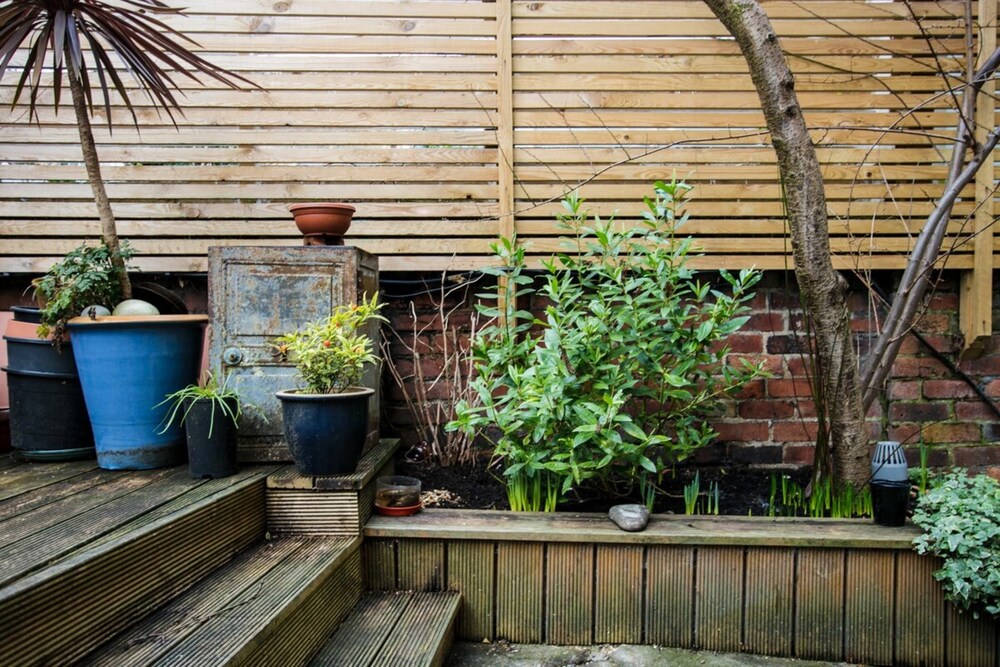 Mountgrove Road Spacious 2 Bedroom Flat