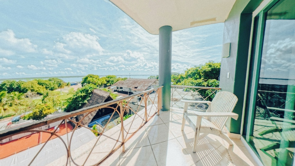 Viajero Bacalar Hostel