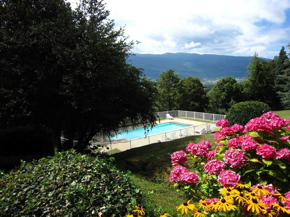 Exceptional Chalet on Estate With Swimming Pool