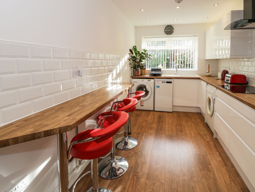 Top Of The Lane Luxury Holiday Apartment