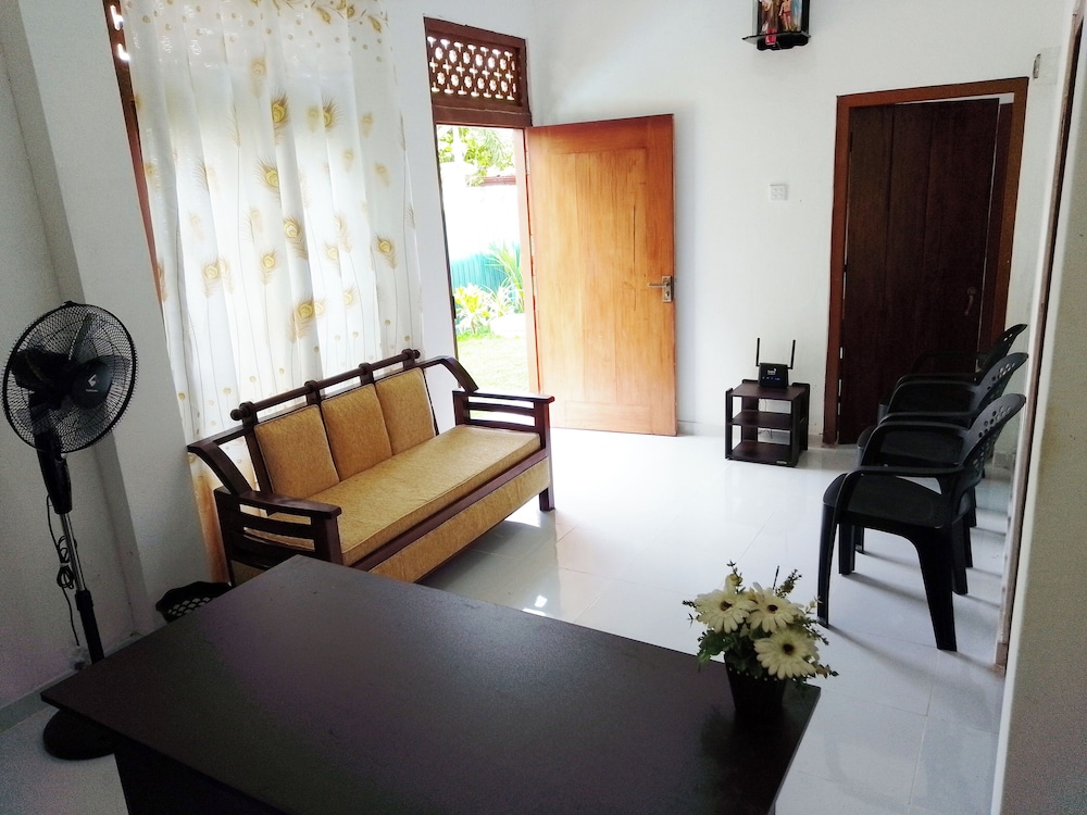 Tropical Suites