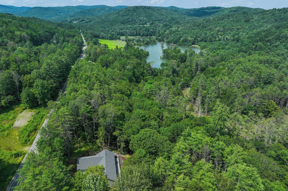 3-acre Thetford Rental w/ River Access & Upgrades! view 5