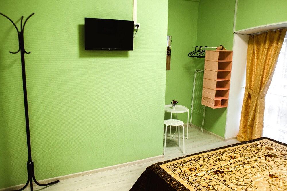 Hostel Frunzenskaya