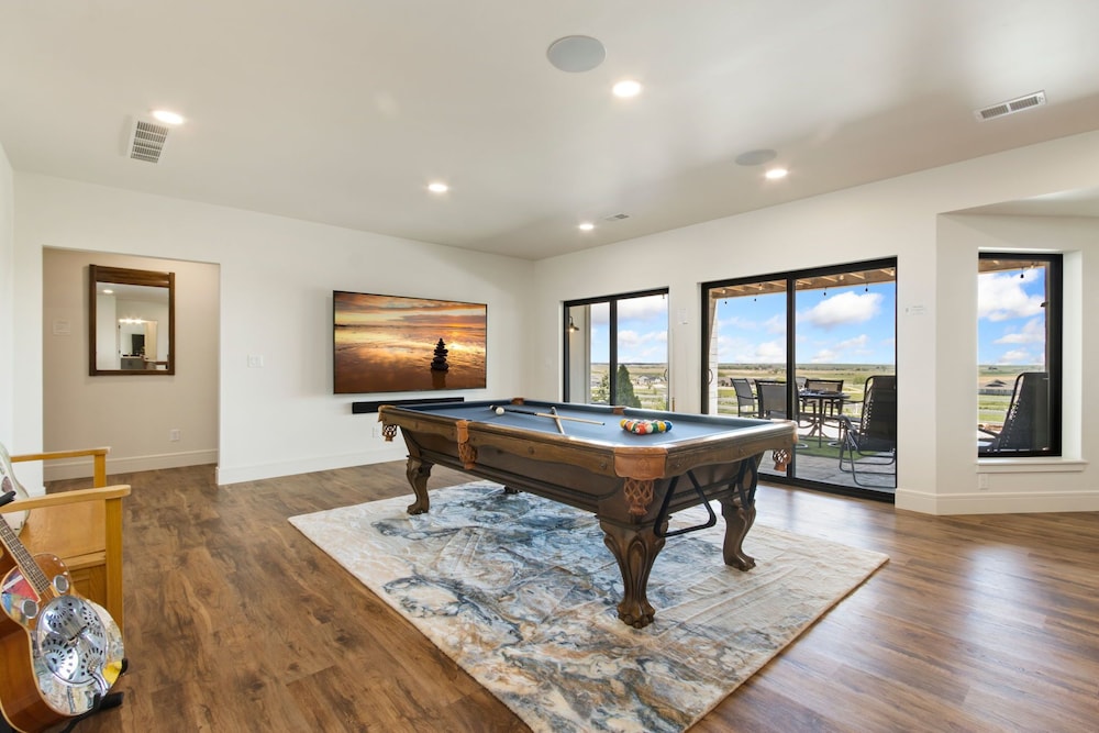 Bridle Ridge Retreat Modern Comfort, Open Views