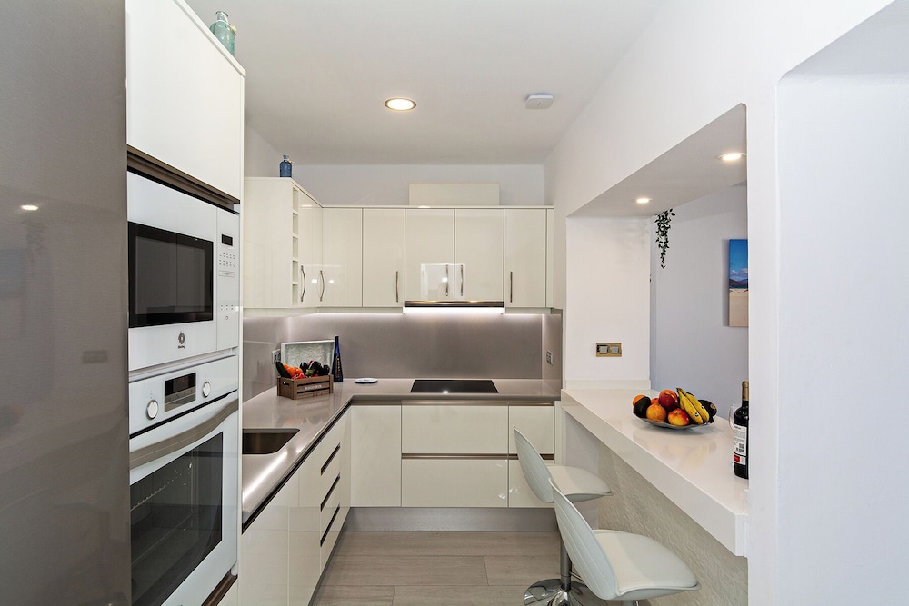 3 Bed Villa - Pool, Patio, Outdoor Dining Terrace