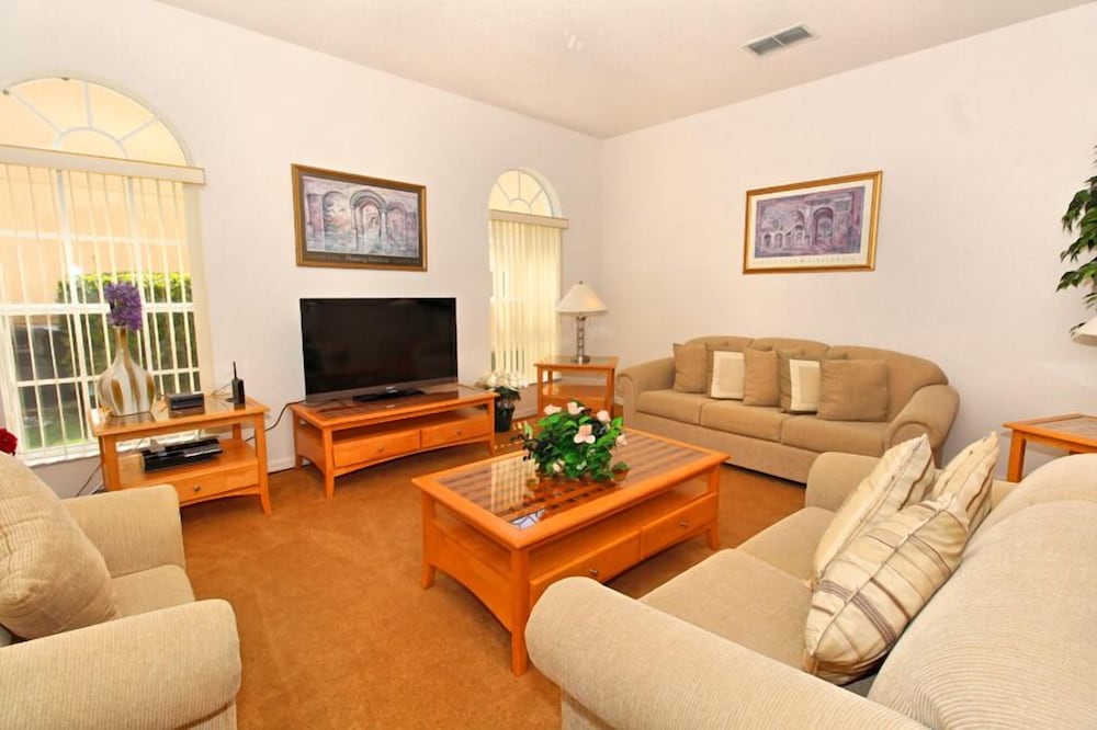 Birkdale Pool House - Image 3