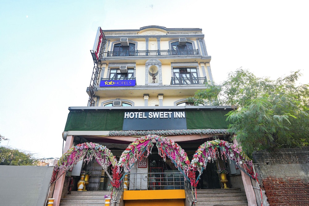 Fabhotel Sweet Inn