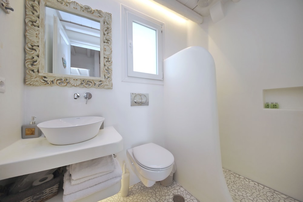 Evlalia Studios & Villas