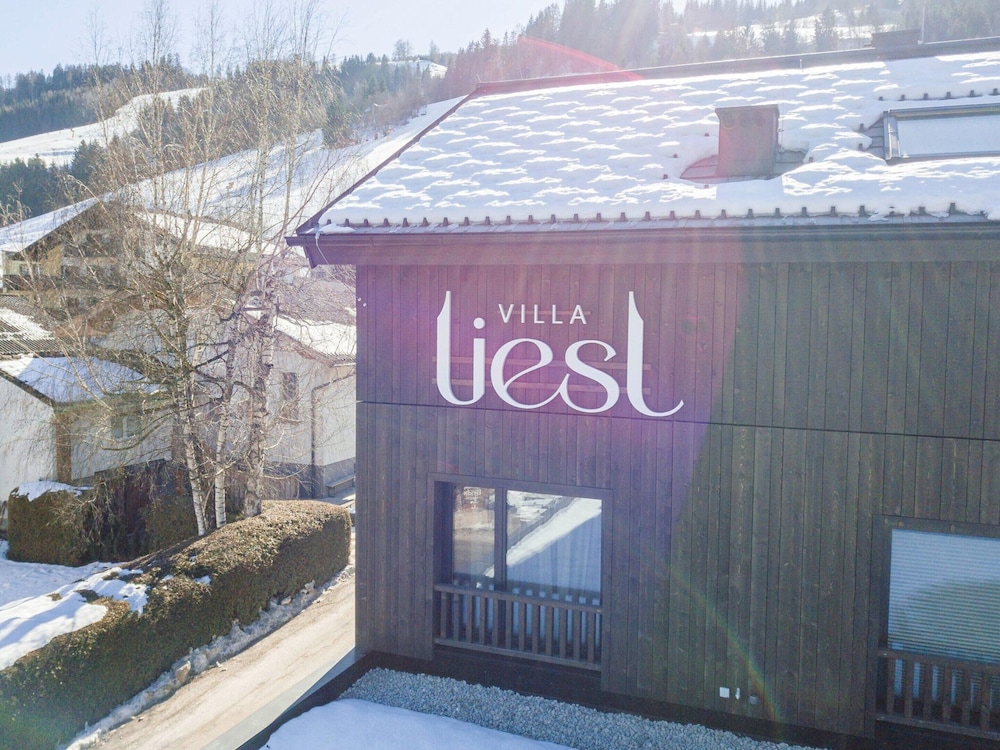 Premium Holiday Apartment With Balcony and Sauna