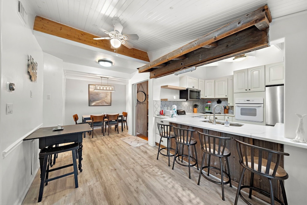 Surf Doctor by Ryson Vacation Rentals
