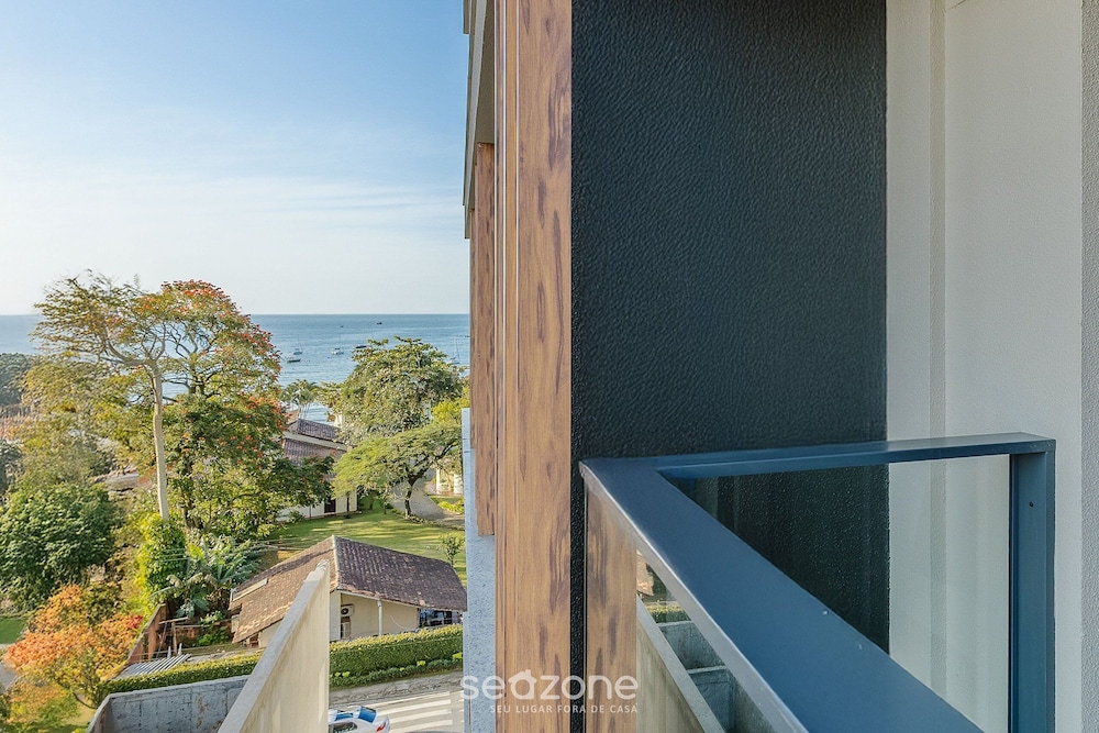 Studios in a Seaside Building, Close to Beto Carreiro at Penha Spot - Psob