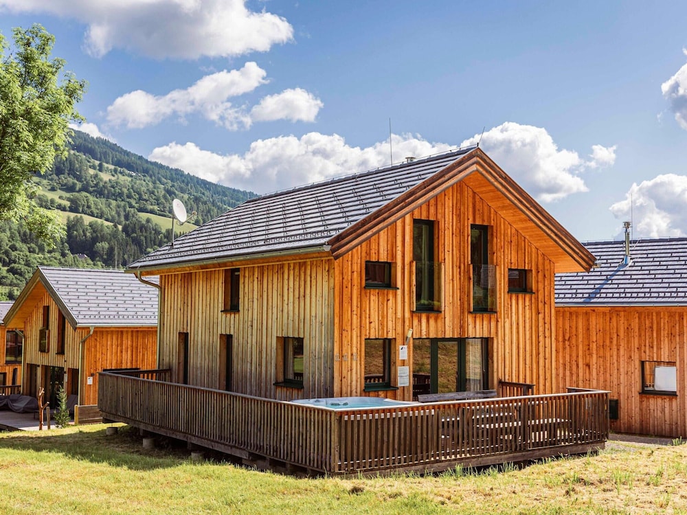 Modern Chalet With Infrared Sauna